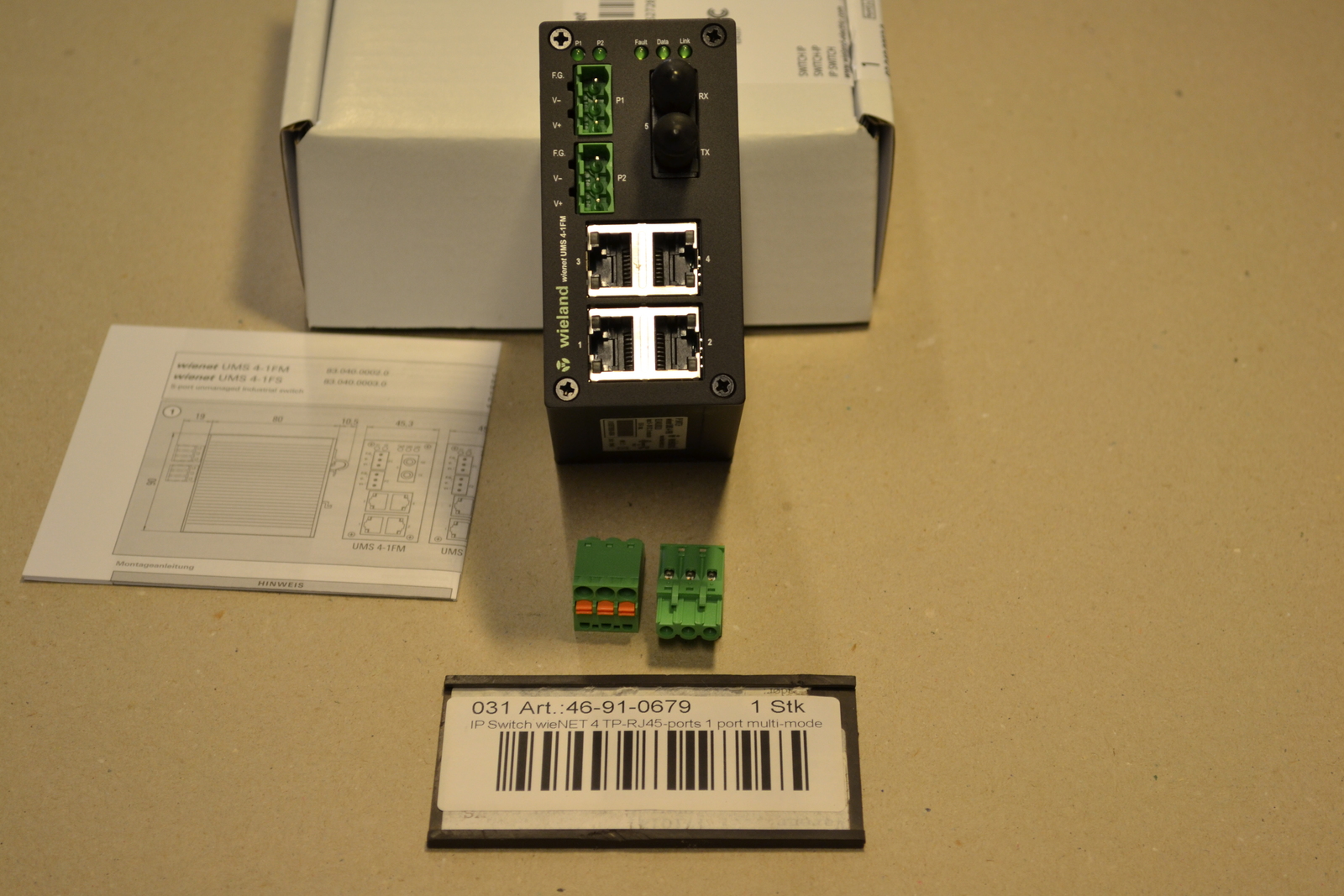 IP Switch 4 TP-RJ45-ports 1 port multi-mode ST